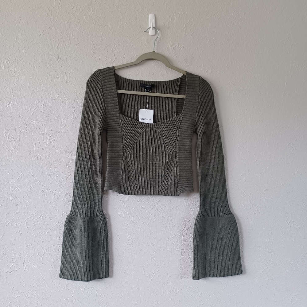 F21 Green Ribbed Knit Flare Sleeve Crop Top